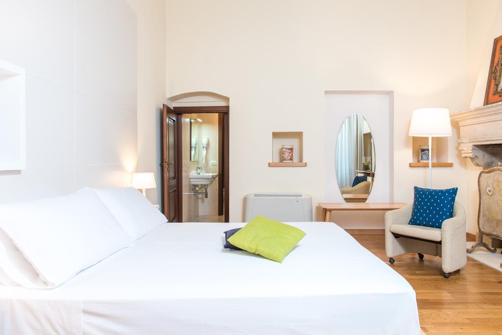Suite Palace Castromediano 莱切 外观 照片
